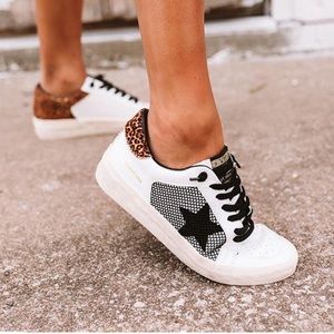 Vintage Havana Elevate Sneakers